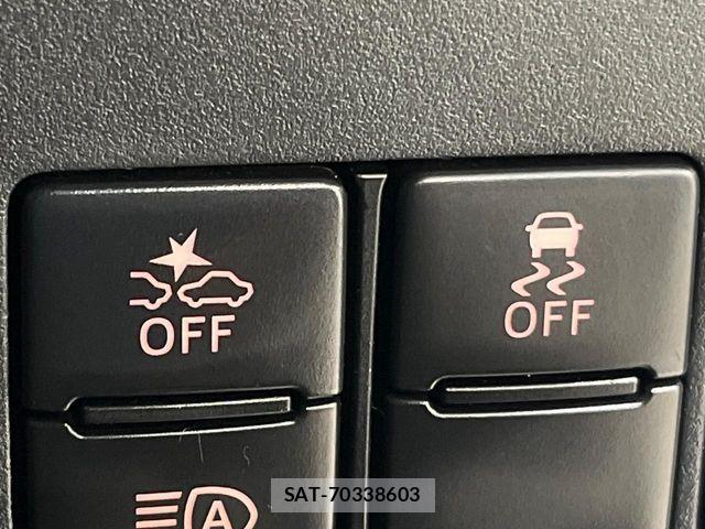 Daihatsu HIJET CARGO 2021-06 8245383-7