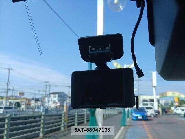 Daihatsu HIJET CARGO 2022-03 8314725-17