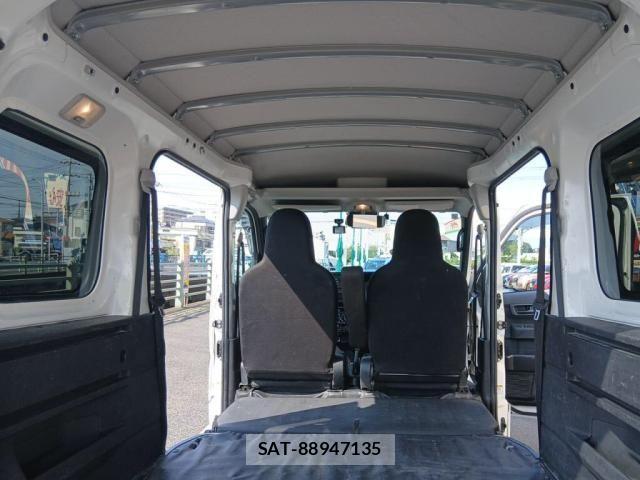Daihatsu HIJET CARGO 2022-03 8314725-26