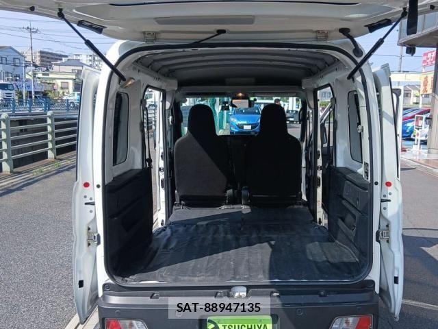 Daihatsu HIJET CARGO 2022-03 8314725-27