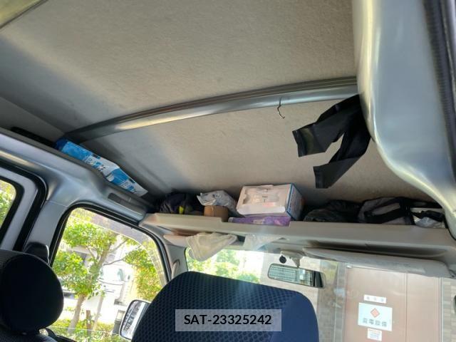 Daihatsu HIJET CARGO 2009-07 8314731-11