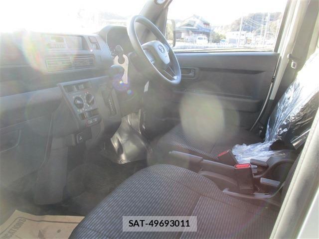 Daihatsu HIJET CARGO 2025-12 8314721-9