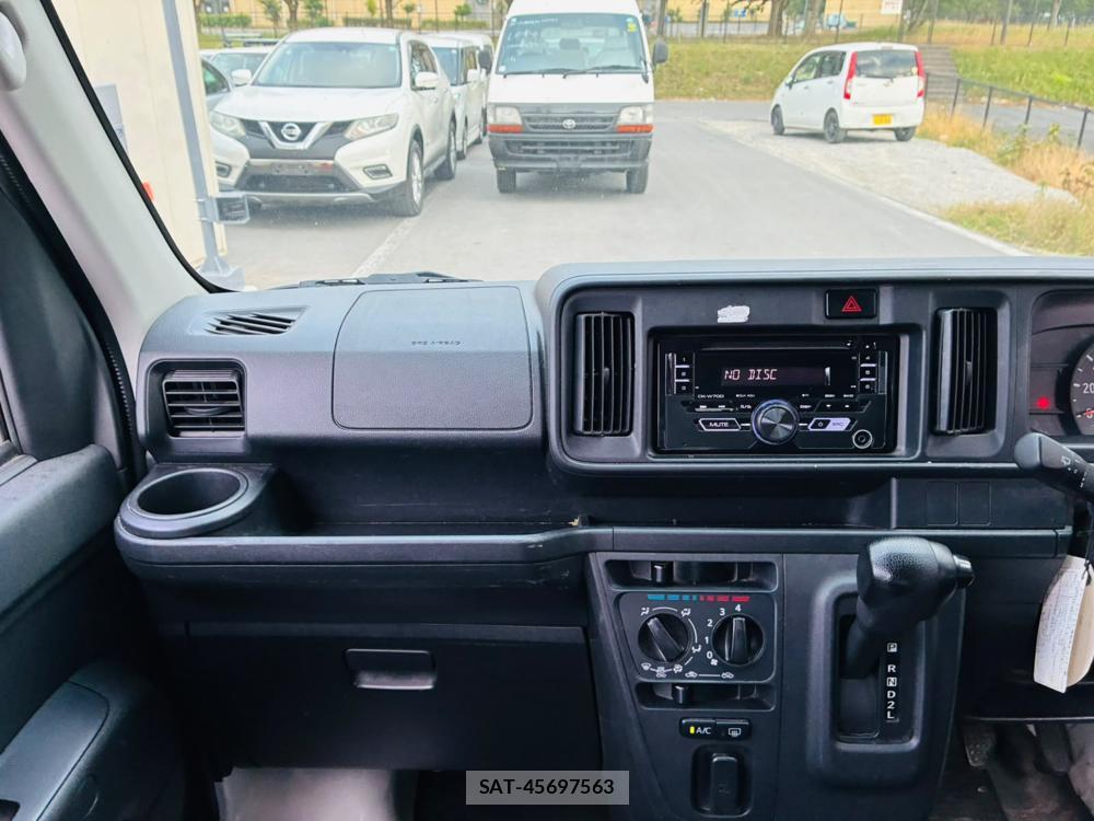 Daihatsu HIJET CARGO 2020 8199203-17