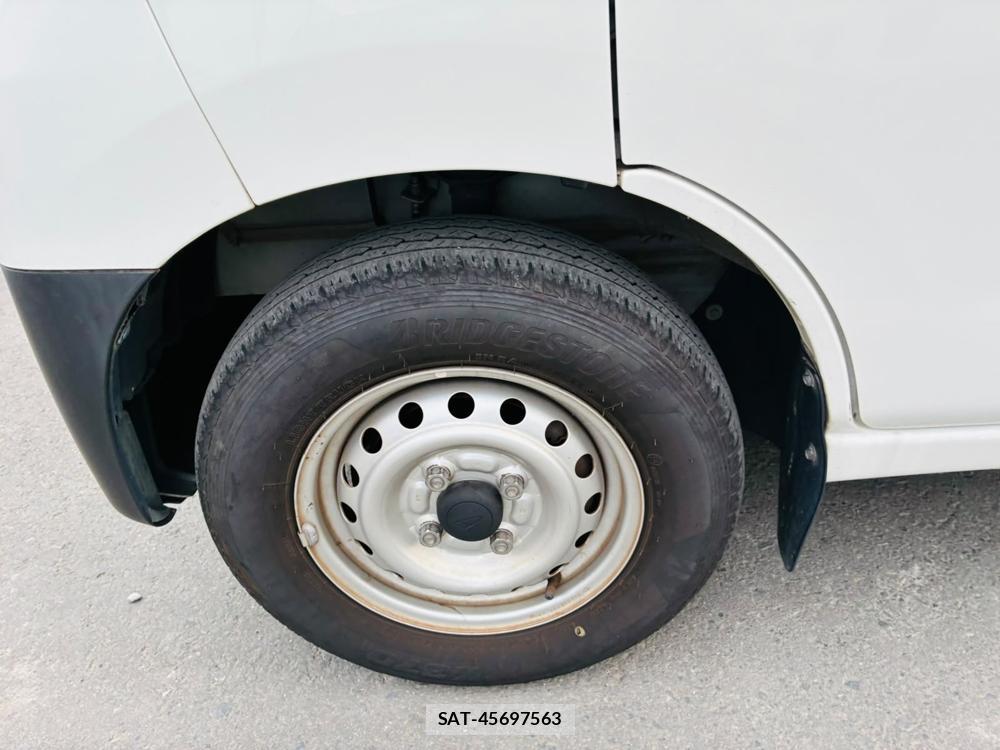 Daihatsu HIJET CARGO 2020 8199203-29