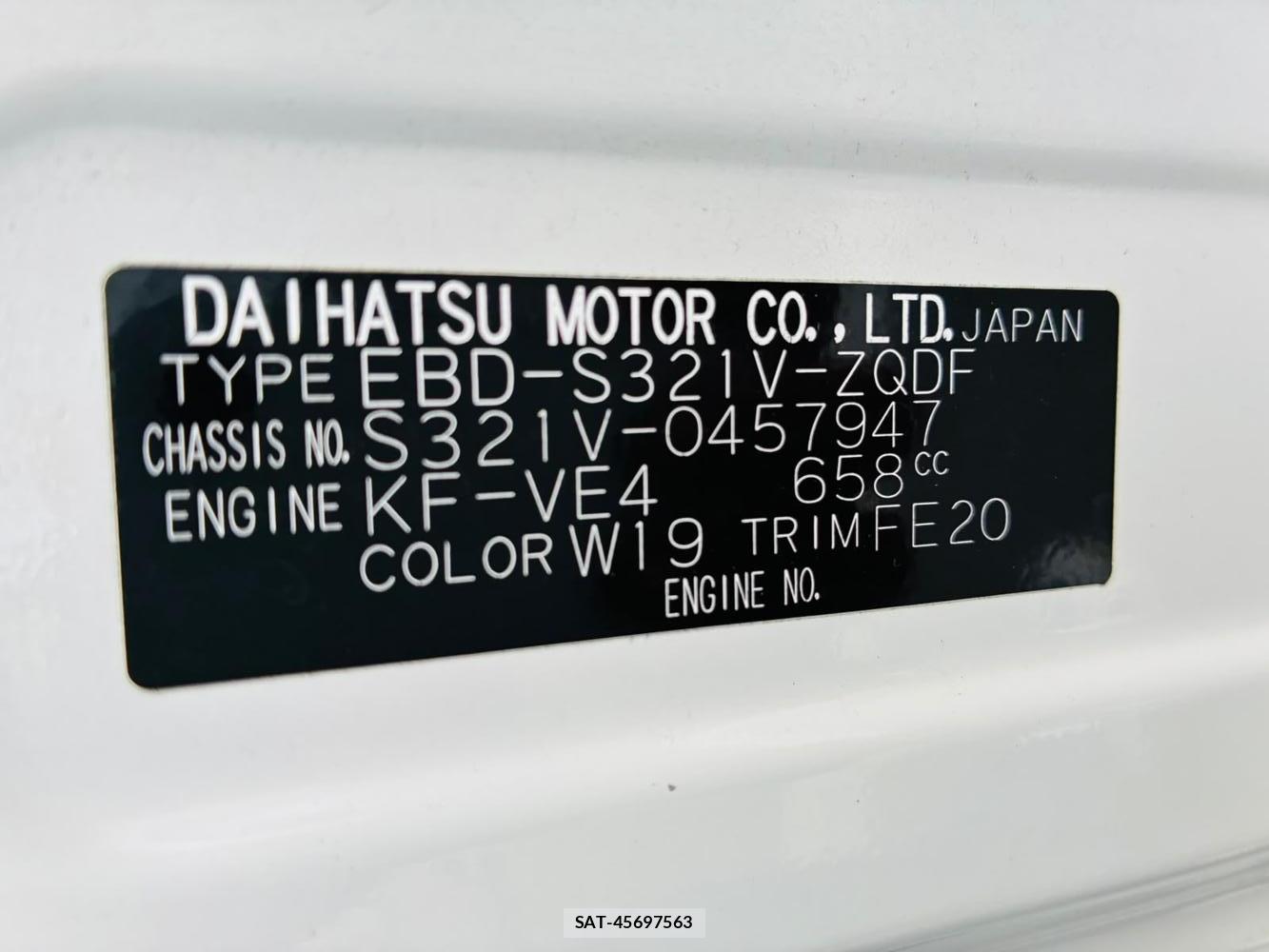 Daihatsu HIJET CARGO 2020 8199203-34