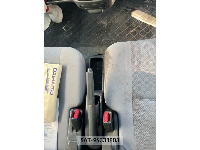 Daihatsu HIJET CARGO 2012-03 8336132-13