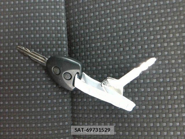 Daihatsu HIJET CARGO 2021-07 8336114-8