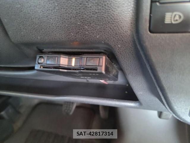 Daihatsu HIJET CARGO 2022-01 8336116-16