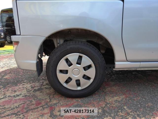 Daihatsu HIJET CARGO 2022-01 8336116-26