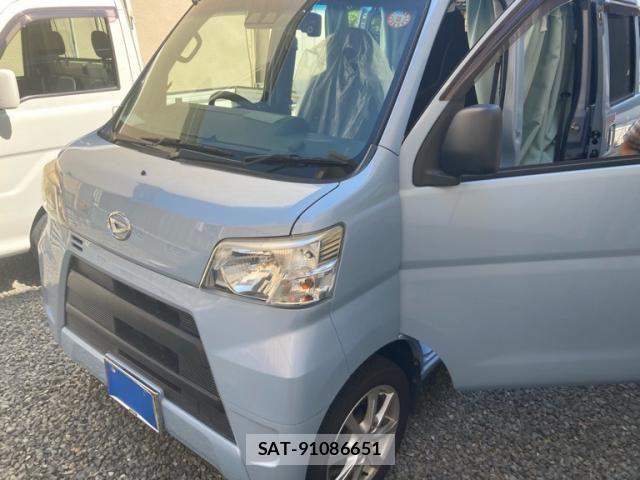 Daihatsu HIJET CARGO 2017-11 8336120-2