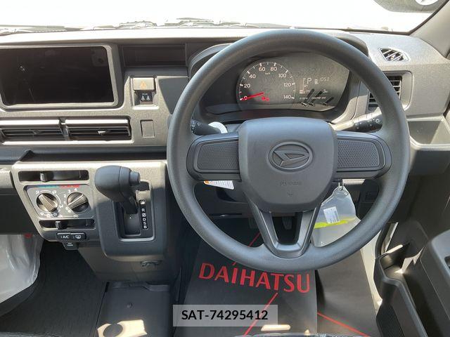 Daihatsu HIJET CARGO 2026-08 8336115-9
