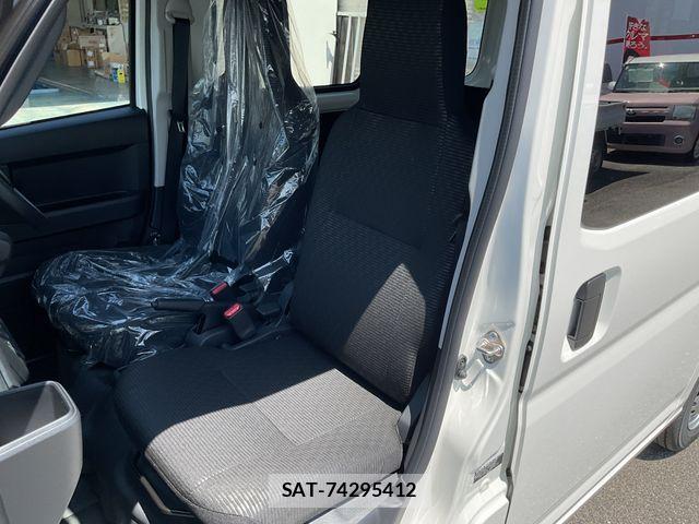 Daihatsu HIJET CARGO 2026-08 8336115-23