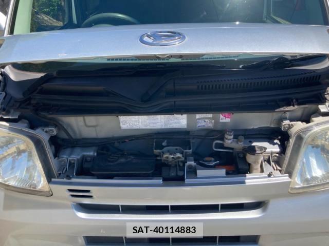 Daihatsu HIJET CARGO 2015-08 8354618-12