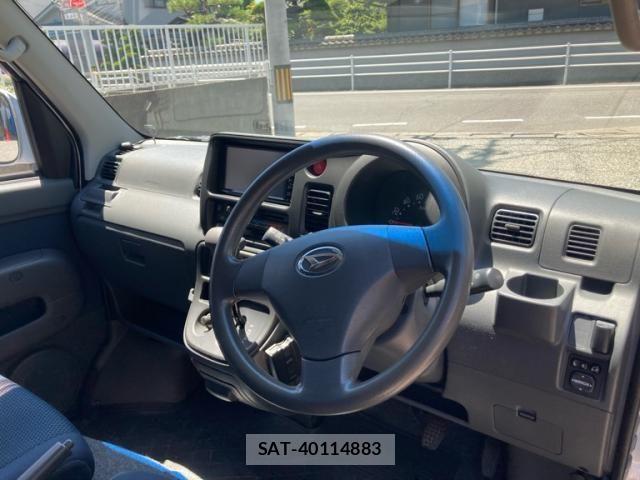 Daihatsu HIJET CARGO 2015-08 8354618-14