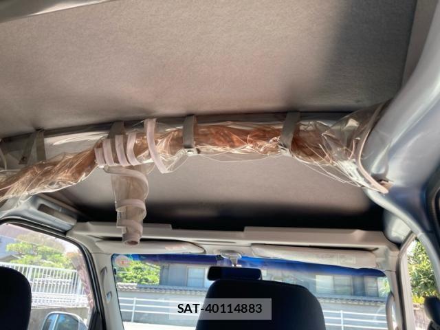 Daihatsu HIJET CARGO 2015-08 8354618-18