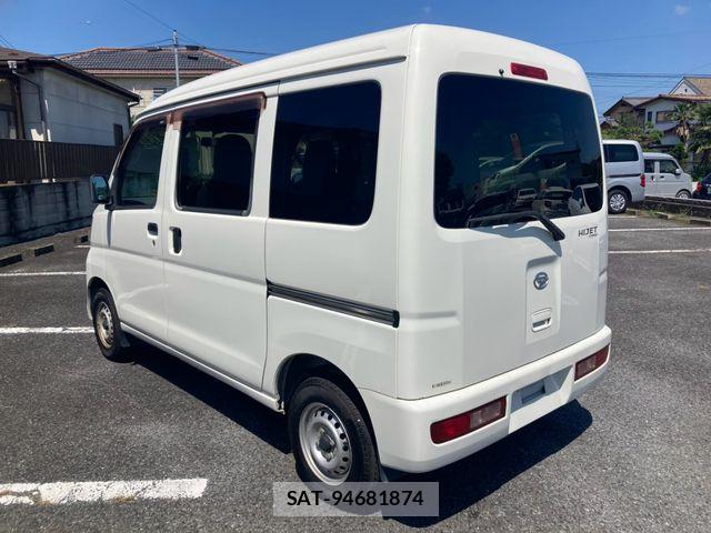 Daihatsu HIJET CARGO 2017-05 8354617-5