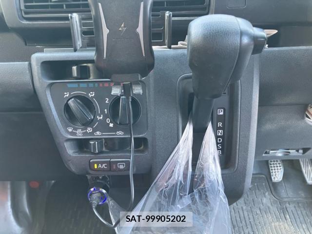 Daihatsu HIJET CARGO 2023-09 8366202-17