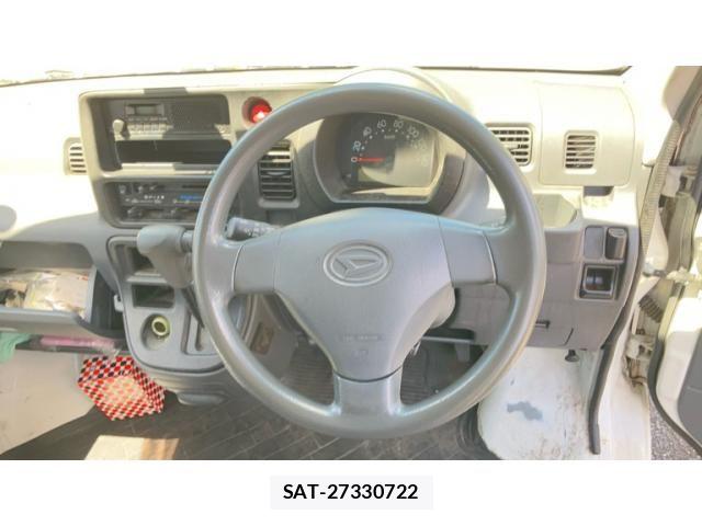 Daihatsu HIJET CARGO 2017-04 8366207-11