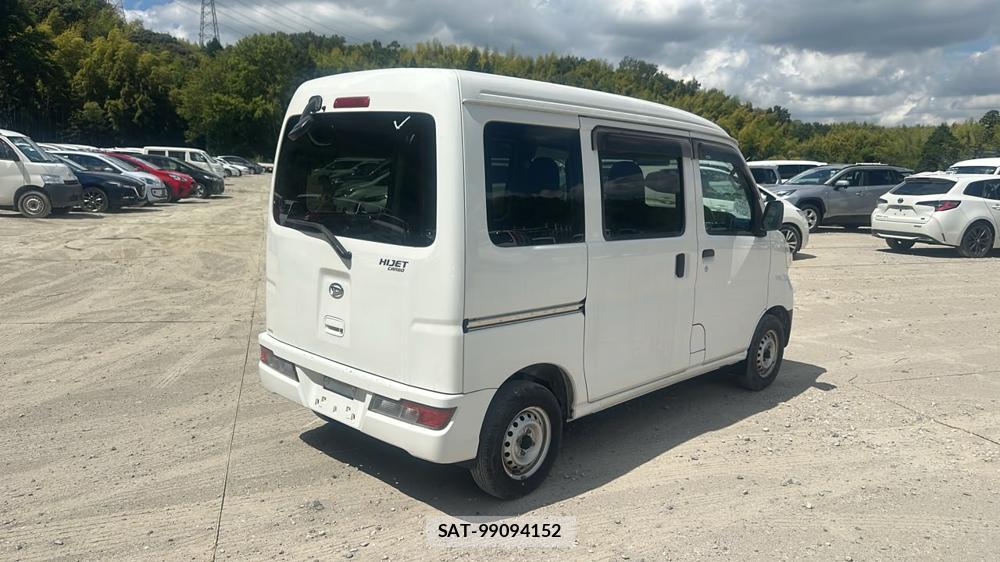 Daihatsu HIJET CARGO 2020-01 7175243-4