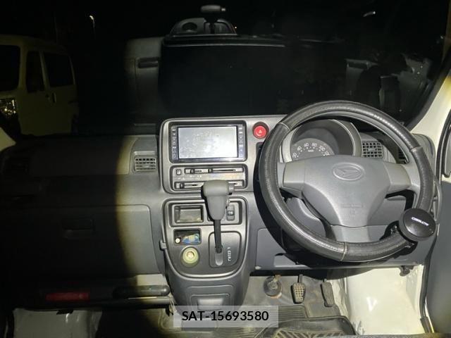 Daihatsu HIJET CARGO 2017-11 8412764-13