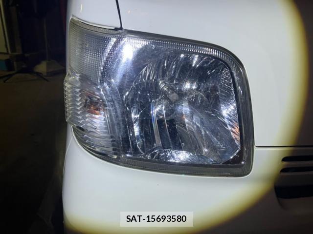 Daihatsu HIJET CARGO 2017-11 8412764-4