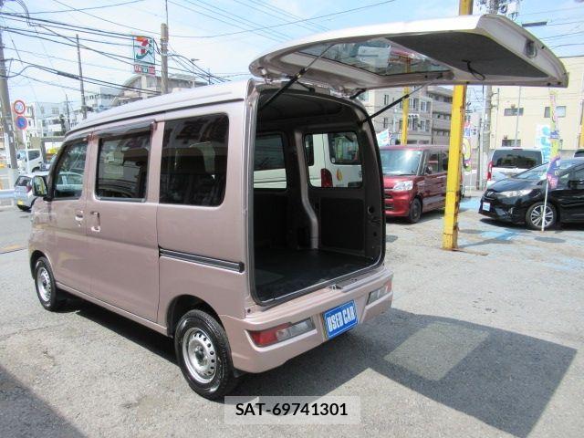 Daihatsu HIJET CARGO 2018-05 8412761-9