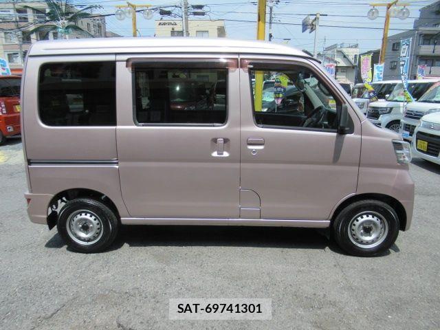 Daihatsu HIJET CARGO 2018-05 8412761-3