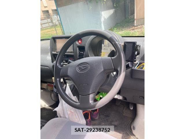 Daihatsu HIJET CARGO 2013-08 8412769-12