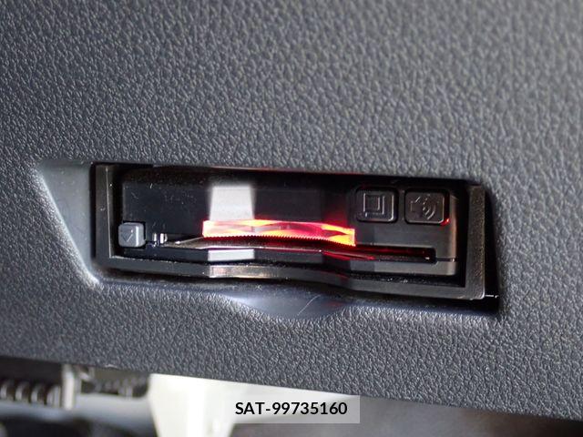 Daihatsu HIJET CARGO 2022-04 8412759-9