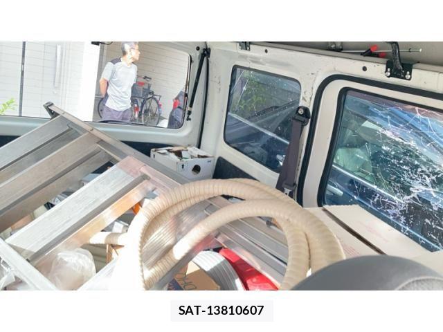 Daihatsu HIJET CARGO 2016-11 8438196-9