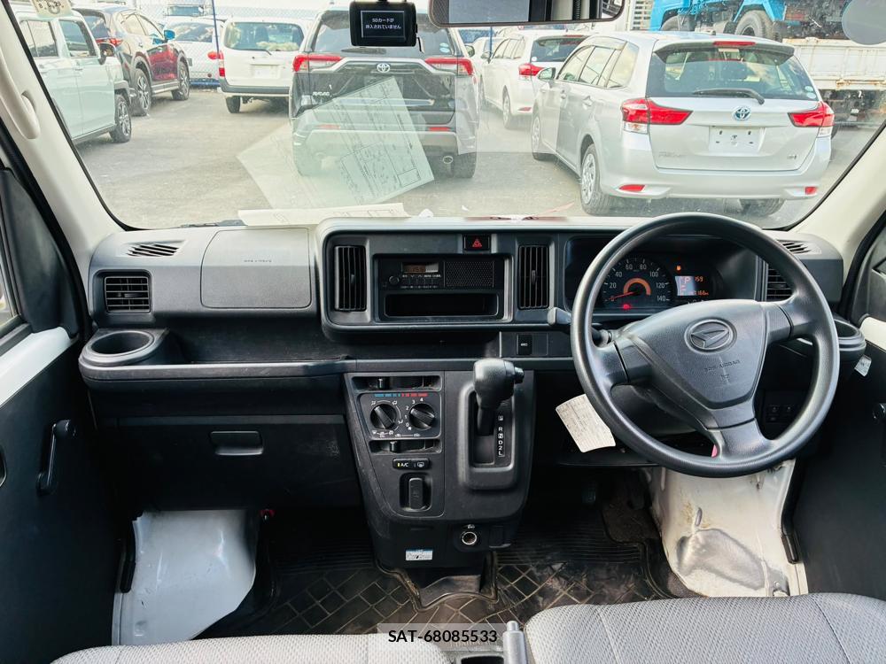 Daihatsu HIJET CARGO 2020-06 8322668-12