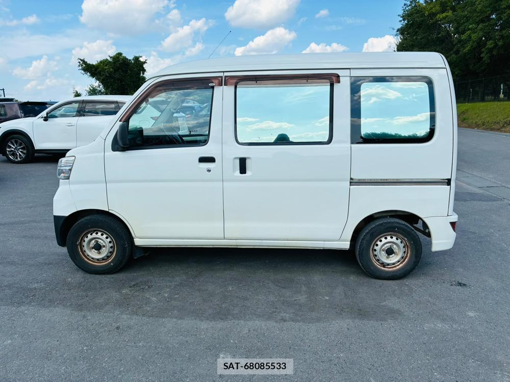 Daihatsu HIJET CARGO 2020-06 8322668-1