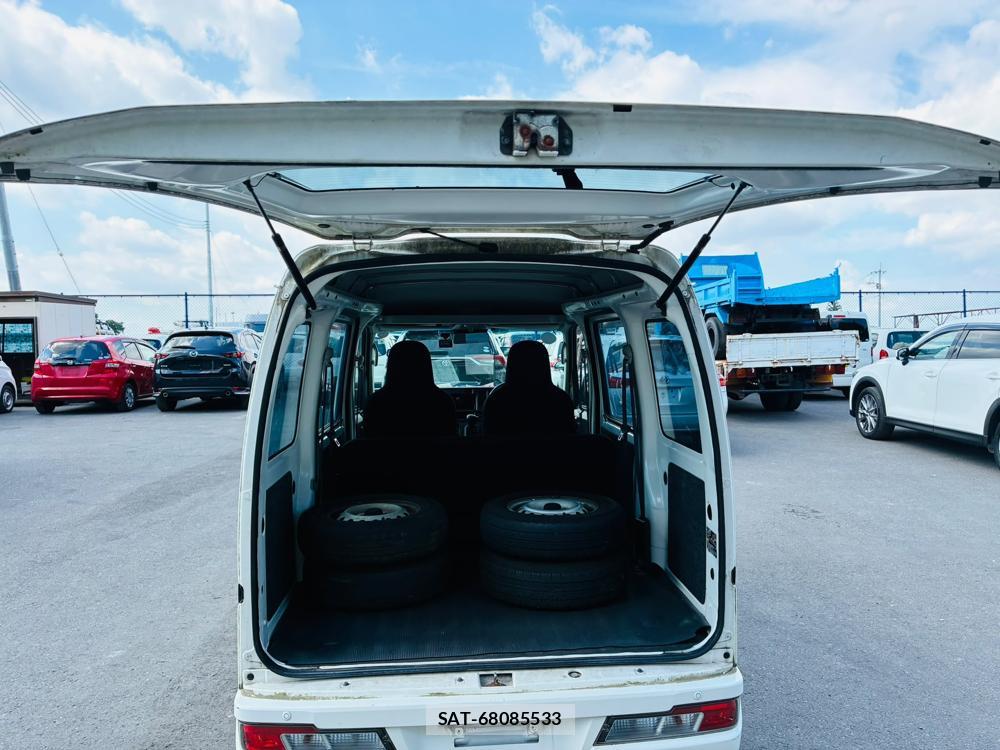 Daihatsu HIJET CARGO 2020-06 8322668-24