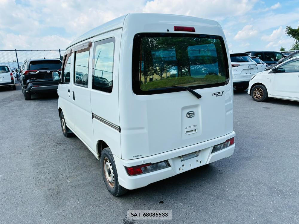 Daihatsu HIJET CARGO 2020-06 8322668-2