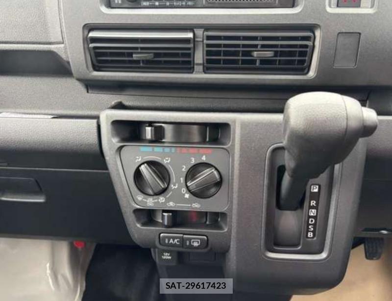 Daihatsu HIJET CARGO 2025-10 8490123-11