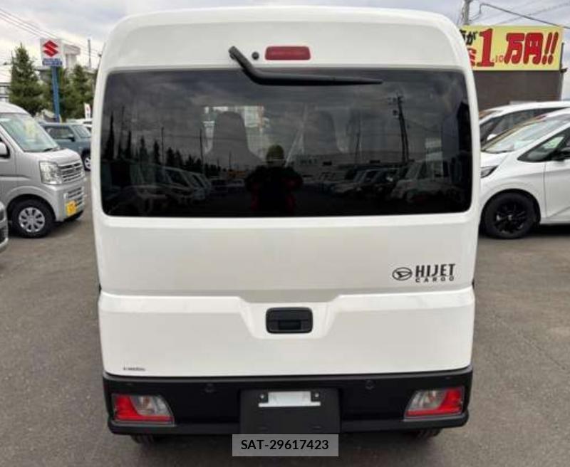 Daihatsu HIJET CARGO 2025-10 8490123-3