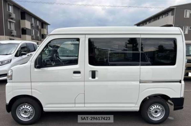 Daihatsu HIJET CARGO 2025-10 8490123-5