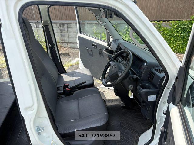 Daihatsu HIJET CARGO 2018-06 8525166-13