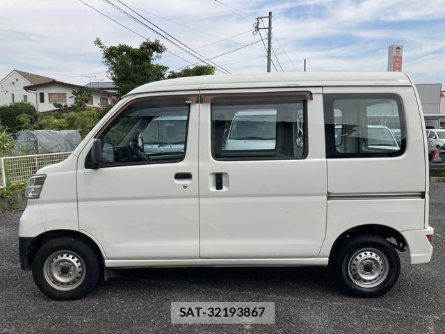 Daihatsu HIJET CARGO 2018-06 8525166-7