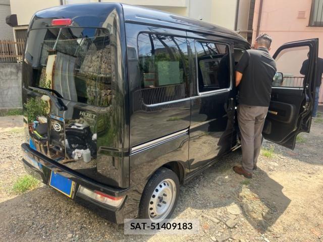 Daihatsu HIJET CARGO 2018-11 8562116-3