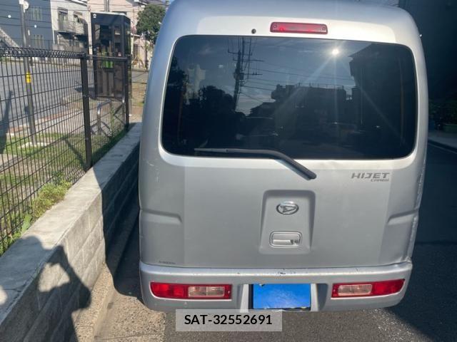Daihatsu HIJET CARGO 2010-07 8562118-3