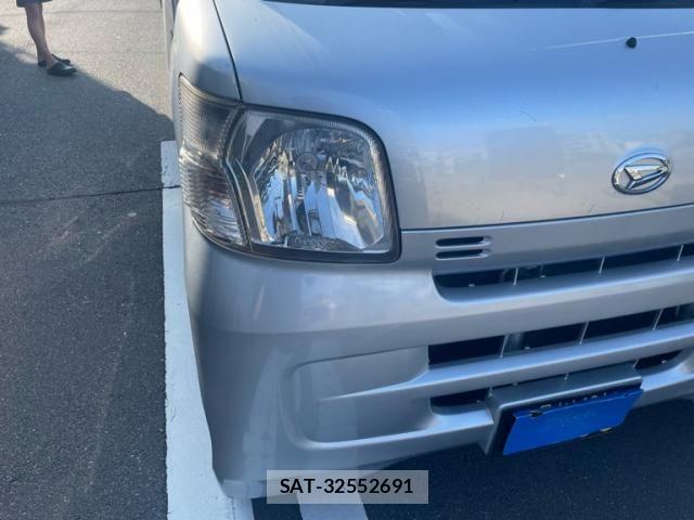 Daihatsu HIJET CARGO 2010-07 8562118-4