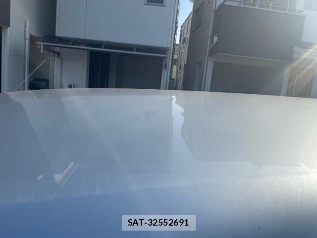 Daihatsu HIJET CARGO 2010-07 8562118-6