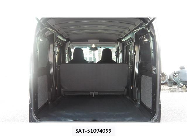 Daihatsu HIJET CARGO 2022-04 8562113-5