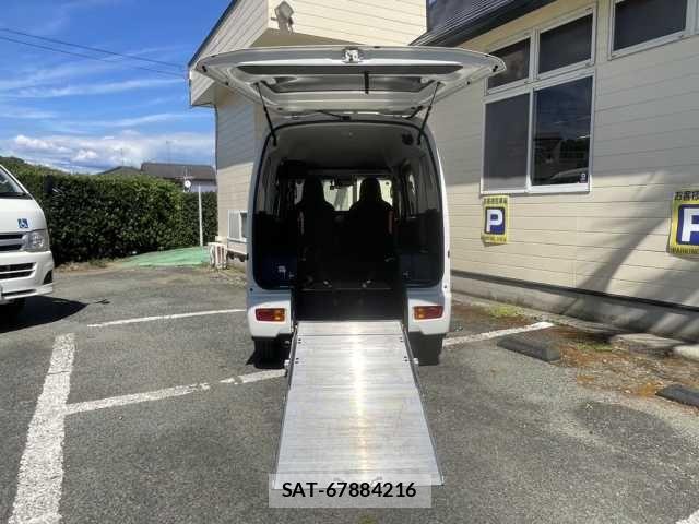 Daihatsu HIJET CARGO 2018-04 8627038-1
