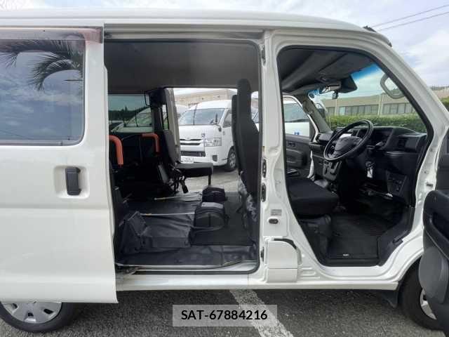 Daihatsu HIJET CARGO 2018-04 8627038-19