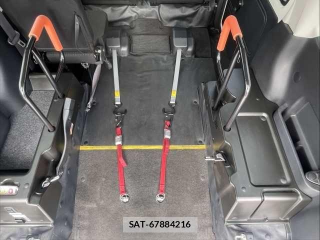 Daihatsu HIJET CARGO 2018-04 8627038-2