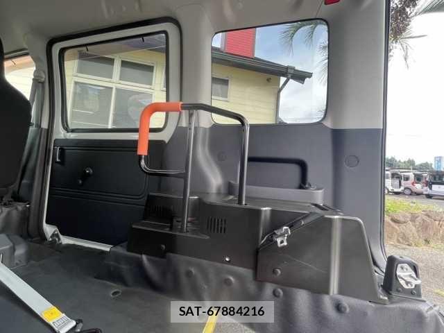 Daihatsu HIJET CARGO 2018-04 8627038-3