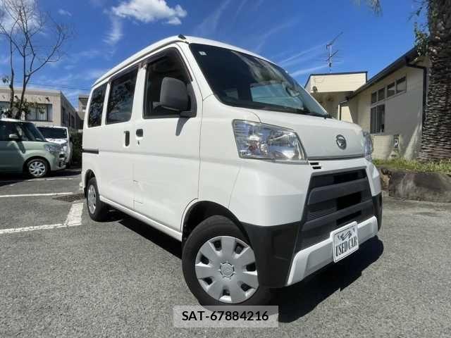 Daihatsu HIJET CARGO 2018-04 8627038-8
