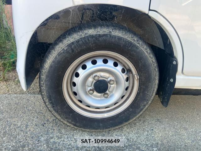 Daihatsu HIJET CARGO 2017-11 8627049-4